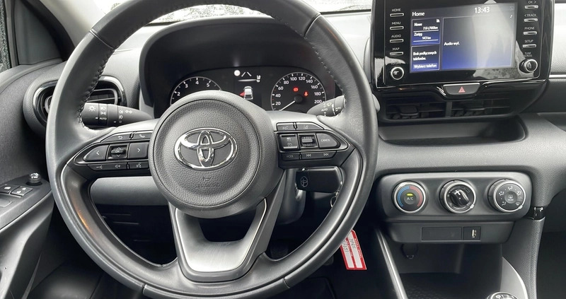 Toyota Yaris cena 71900 przebieg: 41240, rok produkcji 2022 z Szczytna małe 254